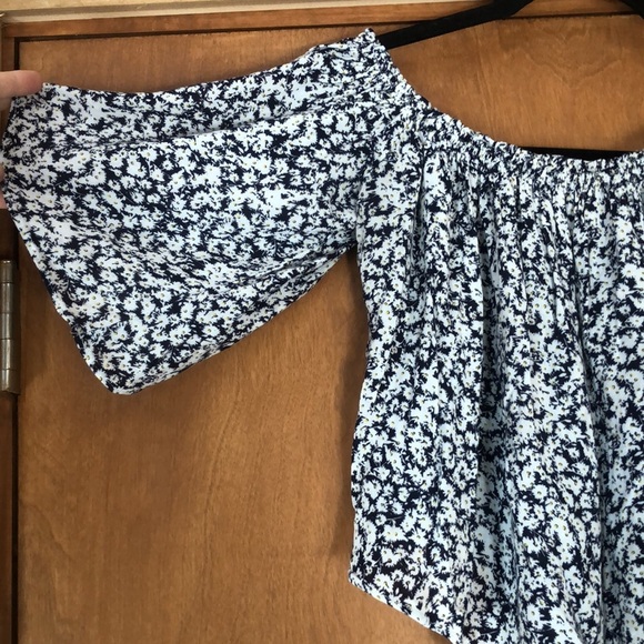 Zara daisy print flowy crop top - Picture 2 of 8